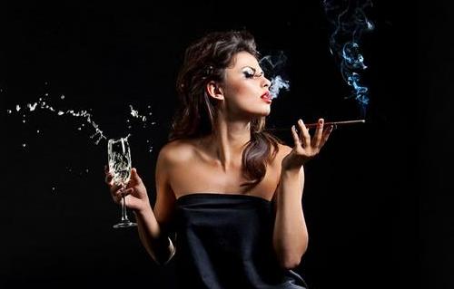 宫外孕早期症状,宫外孕,hcg值多少是宫外孕,宫外孕的早期症状,宫外孕症状,宫外孕还会来月经吗,宫外孕多久能发现,宫外孕如何处理,宫外孕怎么治疗最