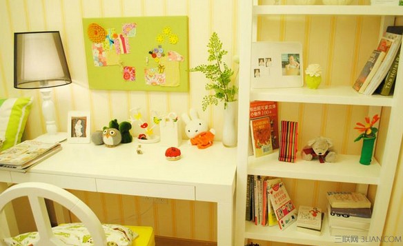 书桌有哪些材质,书桌书柜组合,小q书桌,书桌尺寸,儿童书桌,书桌高度,办公家具书桌,飘窗书桌,转角书桌书柜效果