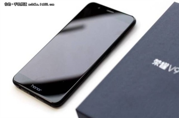  达康书记也爱它 纯黑手机凭啥成为潮流