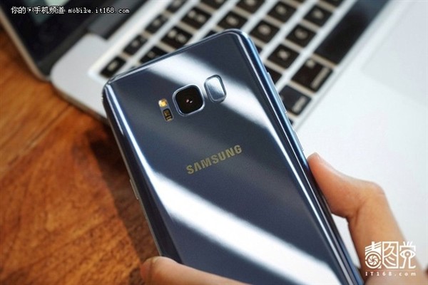 夏天就要玩出彩 索尼XZ Premium领衔高颜值多彩手机推荐